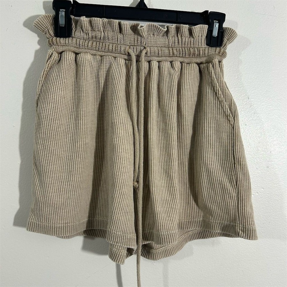 RD Style Women's Taupe High Waisted Waffle Knit Shorts Size M